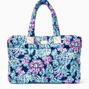 Lilly Pulitzer Polly Puffer Tote High Tide Navy Pineapple Paradise Bag